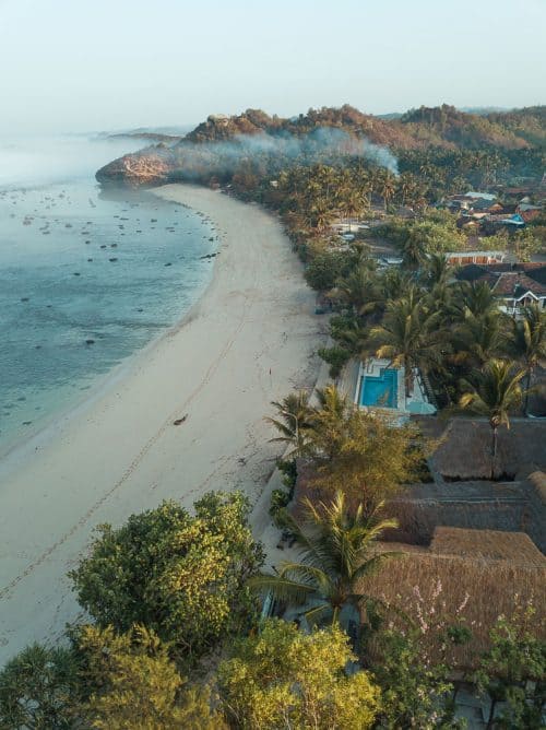 istana ombak eco resort, pantai watukarung, watukarung beach, pacitan, pantai pacitan