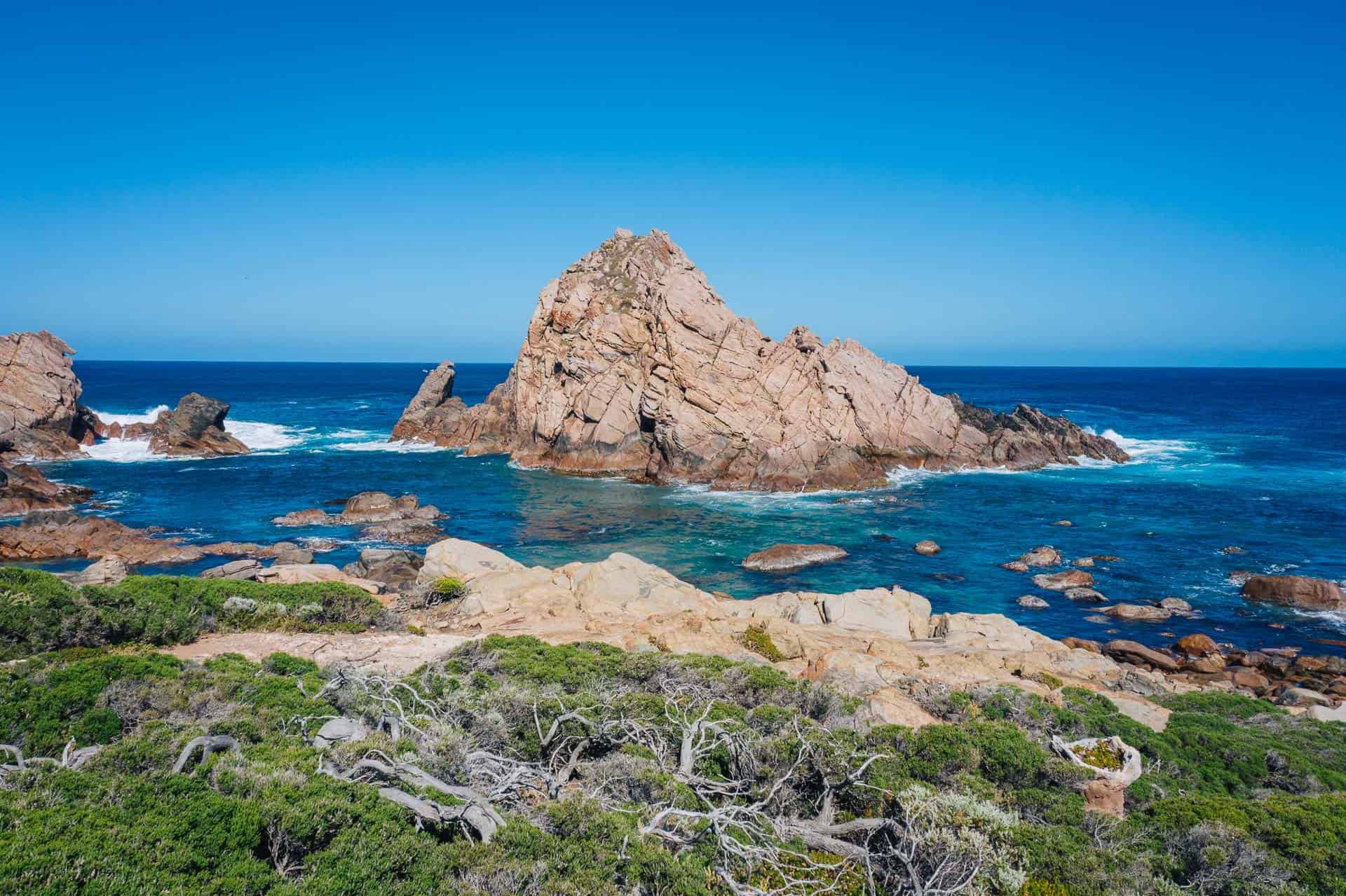 things to do in margaret river, what to do in margaret river, best things to do in margaret river, things to do margaret river, sugarloaf rock