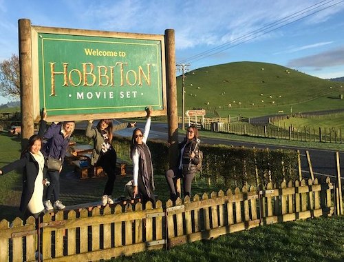 Hobbiton group photo