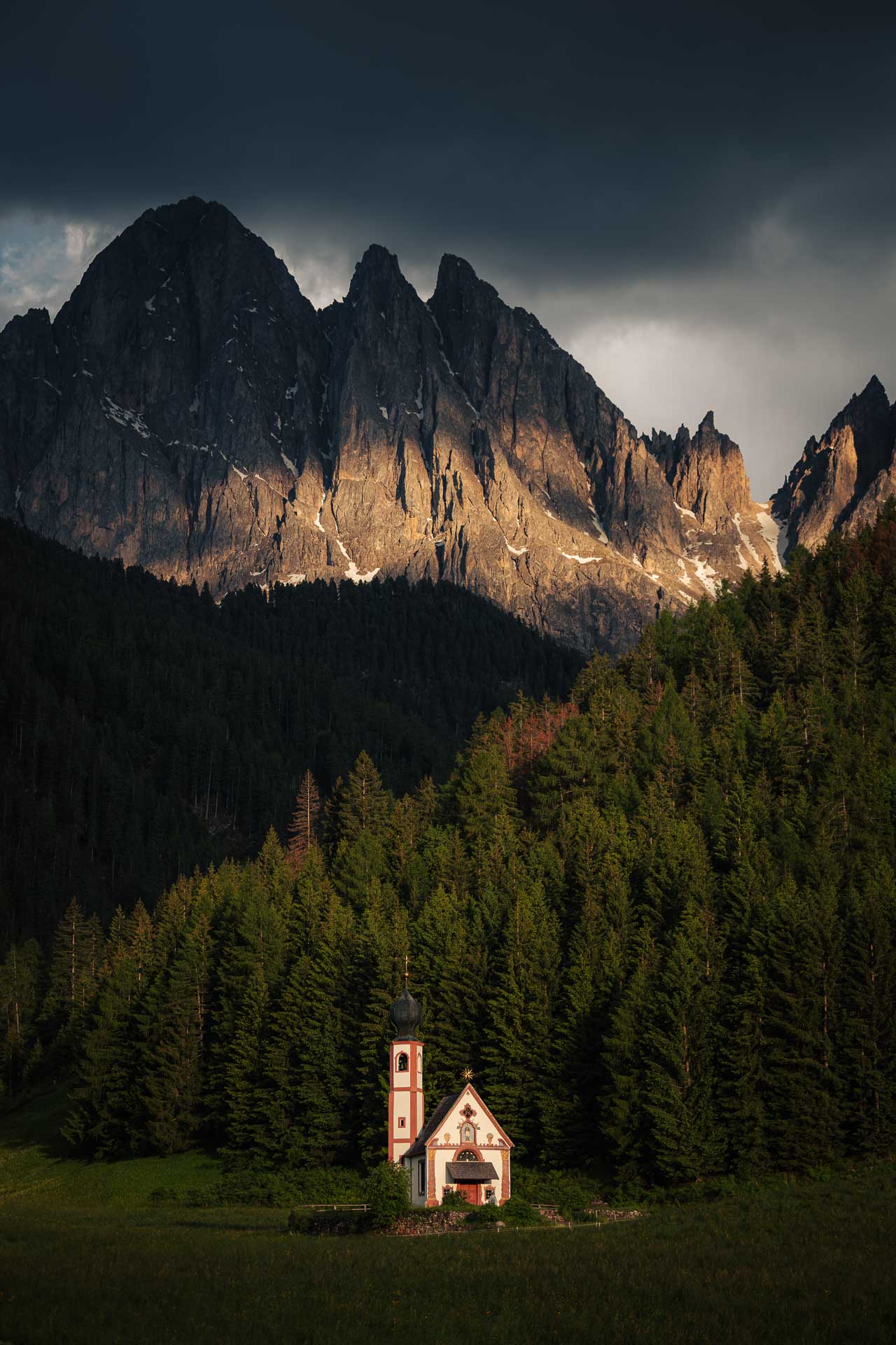 things to do in dolomites, dolomites things to do, best places to visit in dolomites, dolomites attractions, what to do in the dolomites, things to do in the dolomites