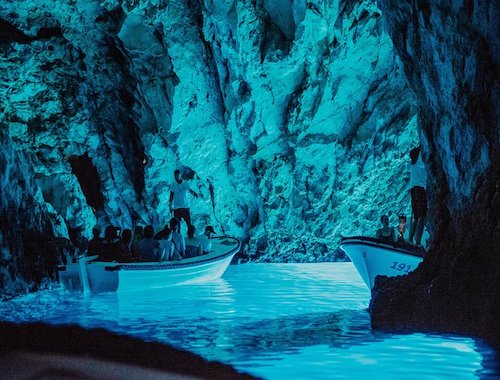 Five Island Speedboat Tour Featuring the Blue Cave and Hvar 2